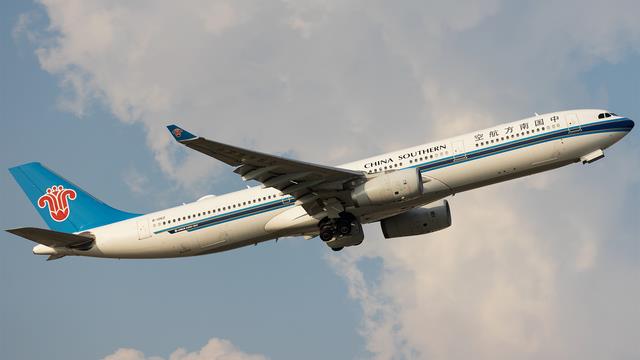 B-1062:Airbus A330-300:China Southern Airlines